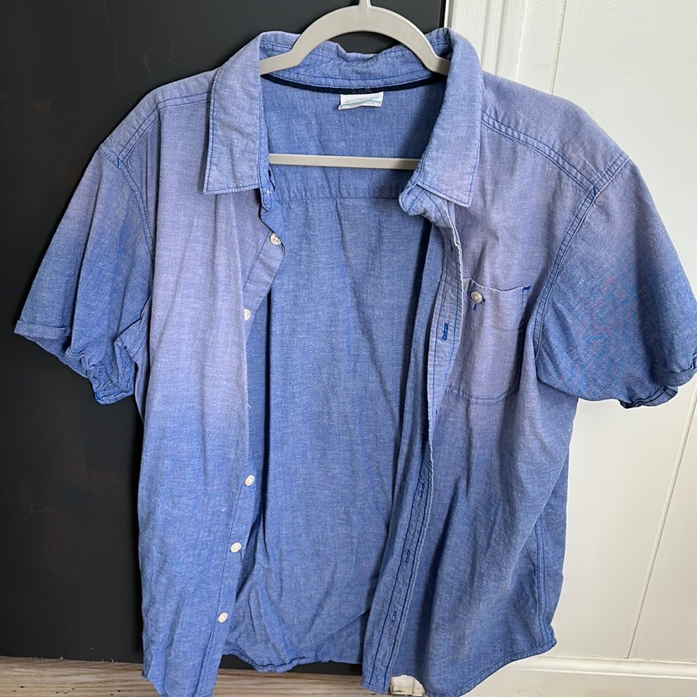 Mens L Colombia button down shirt